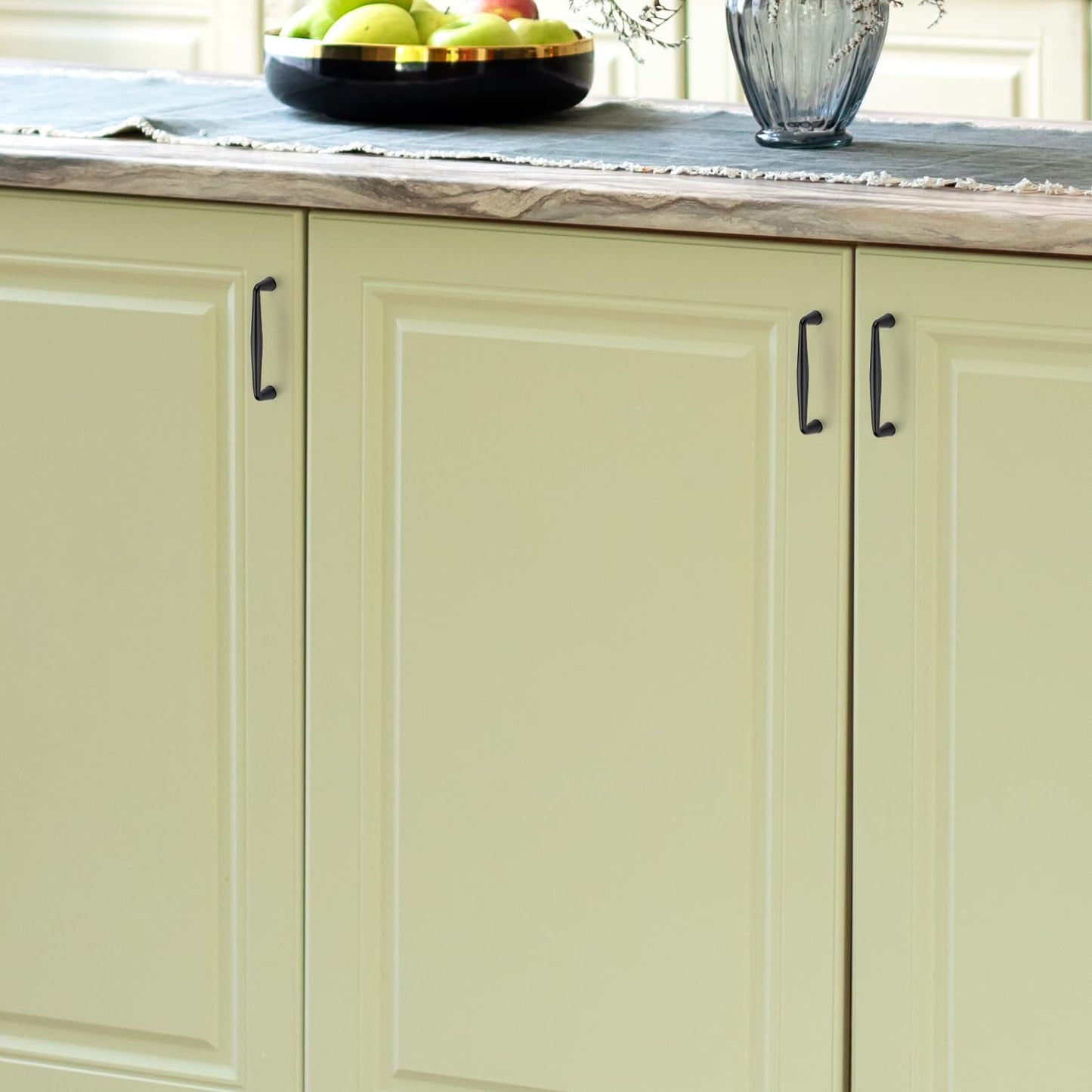 Ravinte Matte Black Cabinet Handles Solid Handles, Zinc Alloy Pull Feel, Modern style, Drawer Pulls, Easy Installation, Screws Included, For Cupboards, Dressers, Cabinets