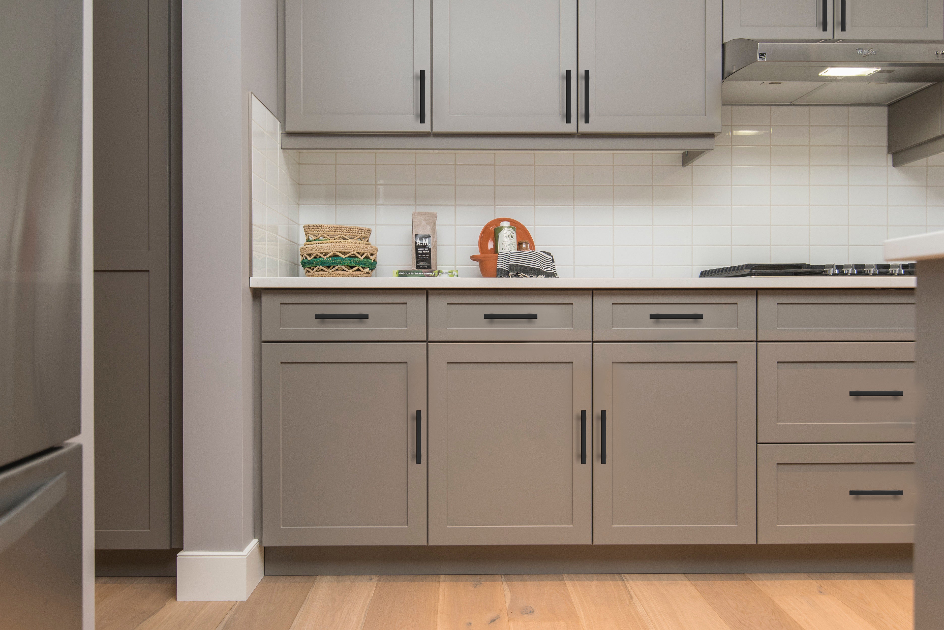 Ravinte 6'' Square Cabinet Pulls Matte Black Stainless Steel Kitchen Drawer Pulls Cabinet Handles 6”Length, 3-3/4” Hole Center…