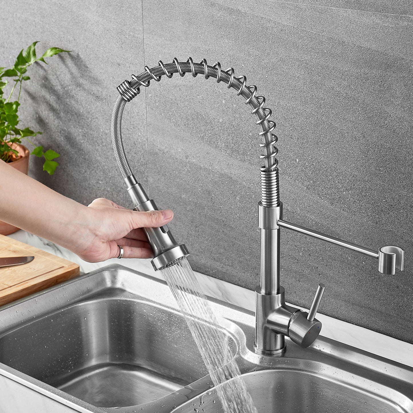 Ravinte Commercial Kitchen Faucet With Sprayer Single Handle Spring Spout Faucets Pull Down Sprayer Solid Brass Kitchen Sink Faucet Farmhouse Kitchen Faucets