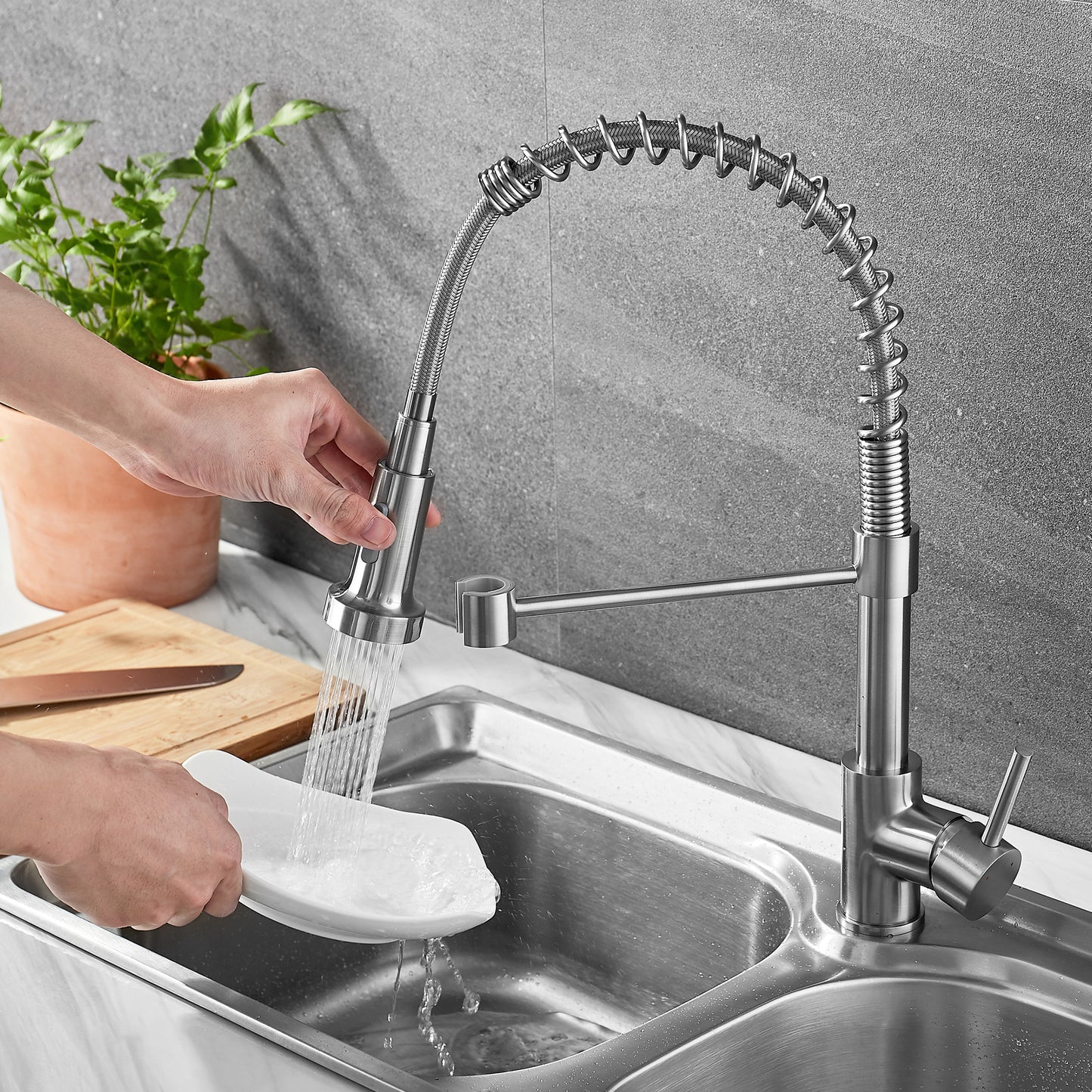 Ravinte Commercial Kitchen Faucet With Sprayer Single Handle Spring Spout Faucets Pull Down Sprayer Solid Brass Kitchen Sink Faucet Farmhouse Kitchen Faucets